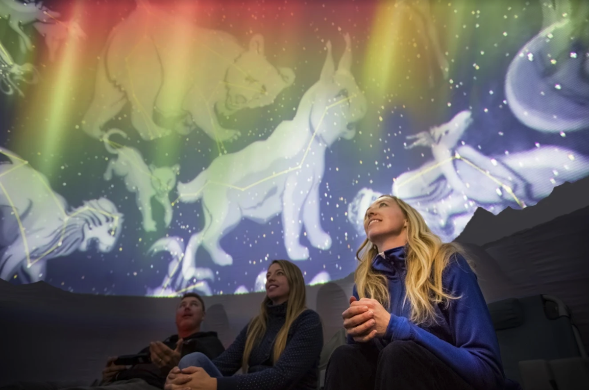 guests getting inside The Jasper Planetarium dome theatre